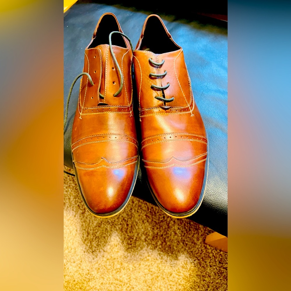 Men’s dress shoes